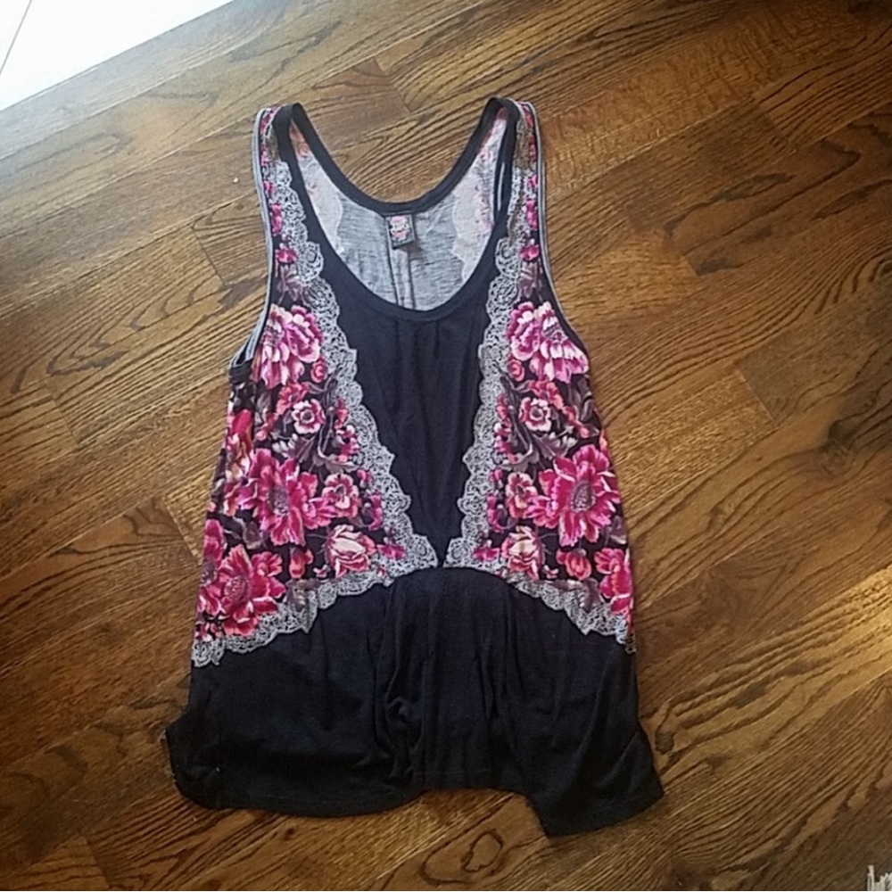 ISO FREE PEOPLE TANK